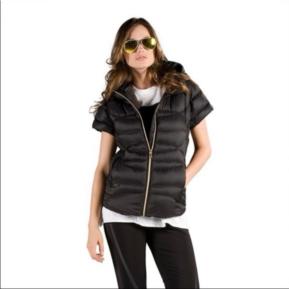 Orobos Classic down vest black adjustable hood